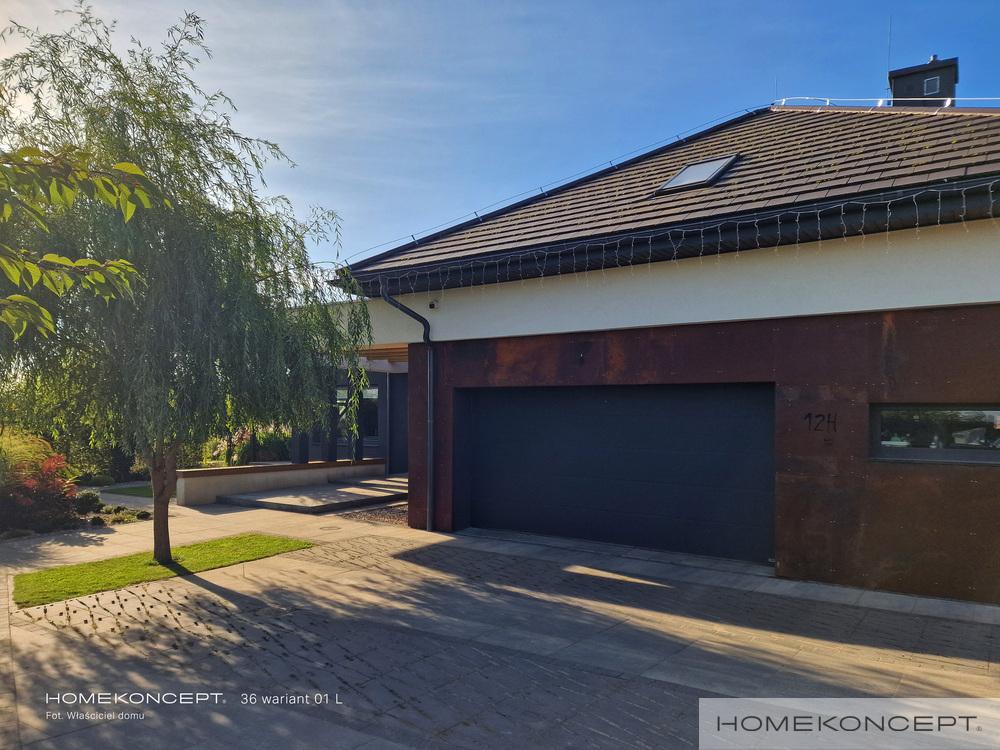 Realizacja projektu domu parterowego z garażem homekoncept 36 wariant 01.